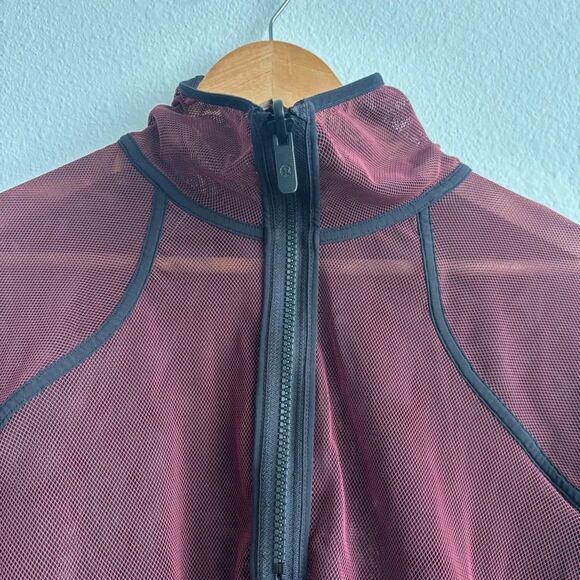 Lululemon Athletica Reversible Mesh 1/2 Zip Jacket Burgundy and Black Pullover - Picture 8 of 14